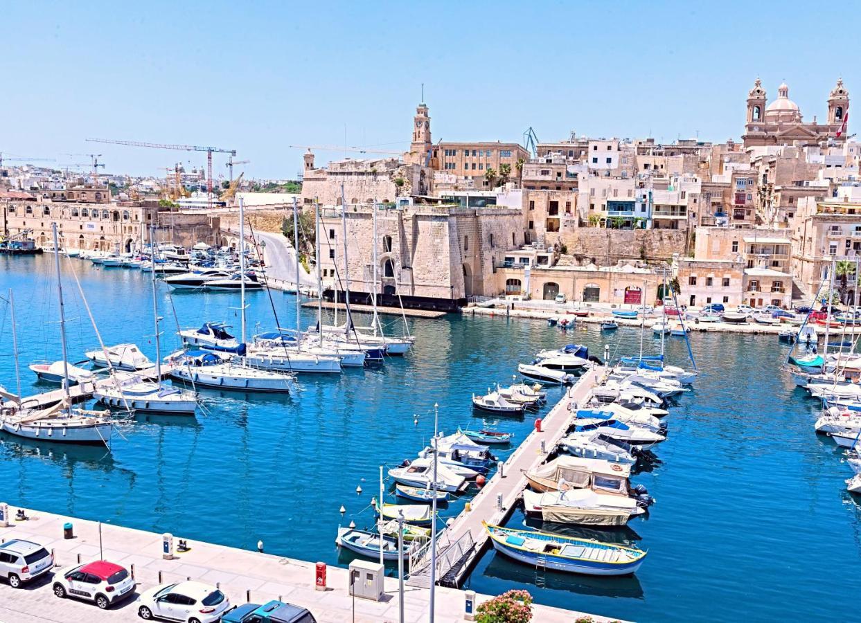 Vittoriosa' Seafront 2 Bed Highly Furnished Apartment Birgu Exterior foto
