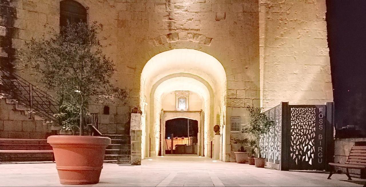 Vittoriosa' Seafront 2 Bed Highly Furnished Apartment Birgu Exterior foto