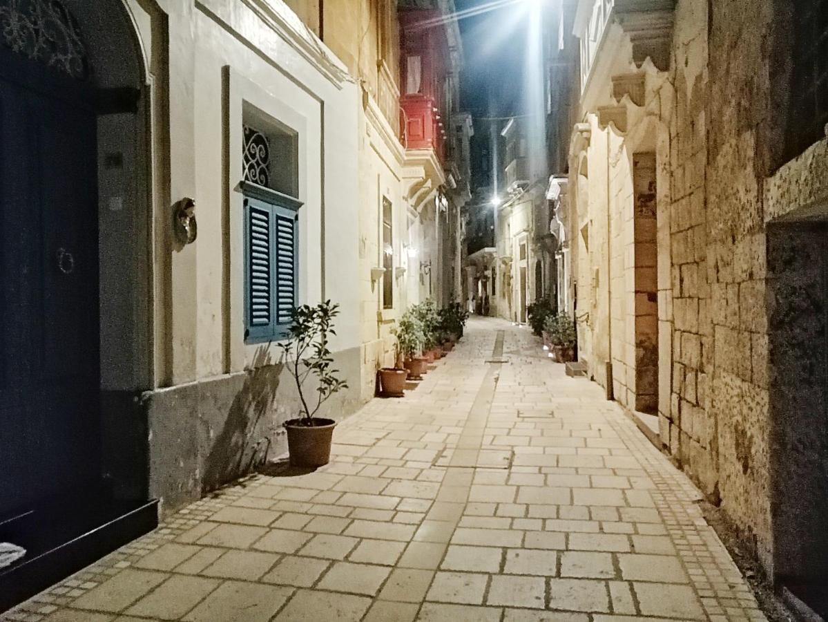 Vittoriosa' Seafront 2 Bed Highly Furnished Apartment Birgu Exterior foto