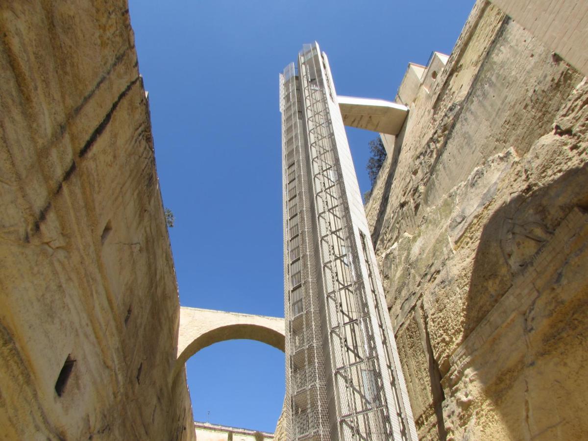 Vittoriosa' Seafront 2 Bed Highly Furnished Apartment Birgu Exterior foto
